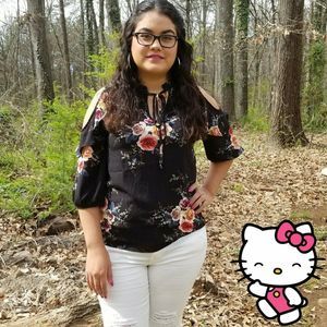 Meet your Posher, Sonia